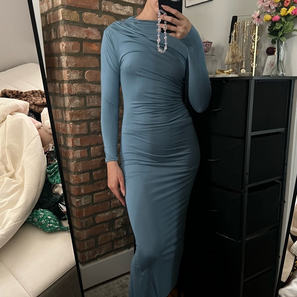Elegant Blue Long Sleeve Dress